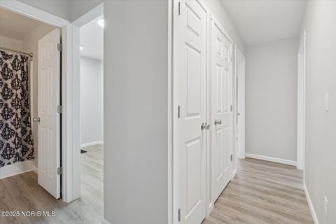 Tiny photo for 1462 Holmes Street, Toledo, OH 43605 (MLS # 10001903)