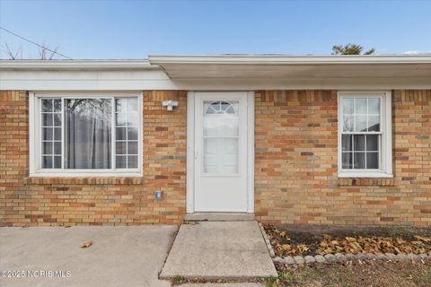 Tiny photo for 1462 Holmes Street, Toledo, OH 43605 (MLS # 10001903)