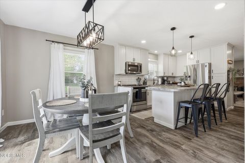 Tiny photo for 5809 Wakefield Drive, Sylvania, OH 43560 (MLS # 10007567)