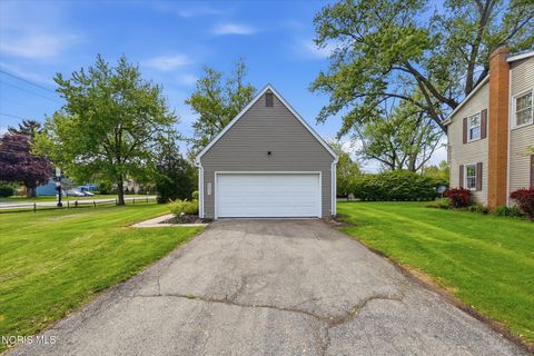 Tiny photo for 5809 Wakefield Drive, Sylvania, OH 43560 (MLS # 10007567)