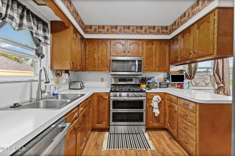 Tiny photo for 108 N Edward Street, Oregon, OH 43616 (MLS # 10014307)