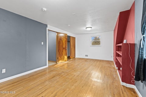 Tiny photo for 108 N Edward Street, Oregon, OH 43616 (MLS # 10014307)