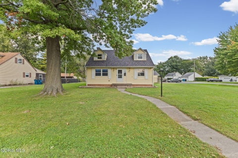 Tiny photo for 108 N Edward Street, Oregon, OH 43616 (MLS # 10014307)