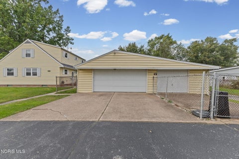 Tiny photo for 108 N Edward Street, Oregon, OH 43616 (MLS # 10014307)