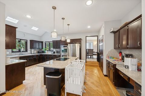 Tiny photo for 5539 Ginger Tree Lane, Toledo, OH 43623 (MLS # 10000270)
