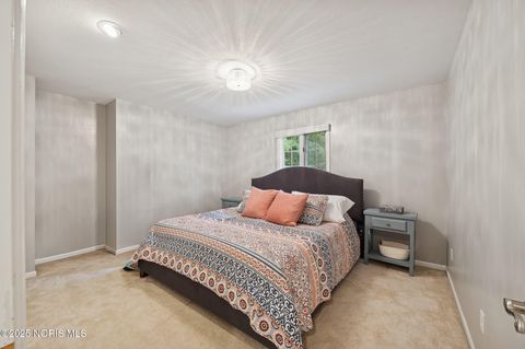 Tiny photo for 5539 Ginger Tree Lane, Toledo, OH 43623 (MLS # 10000270)