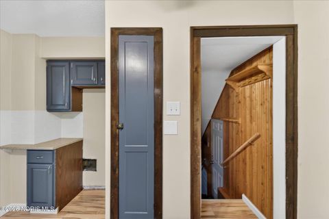 Tiny photo for 1293 Wildwood Road, Toledo, OH 43614 (MLS # 10004109)