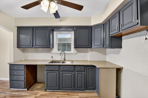 Tiny photo for 1293 Wildwood Road, Toledo, OH 43614 (MLS # 10004109)