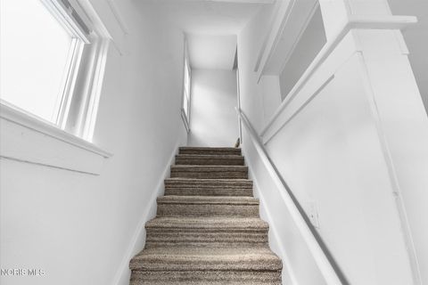 Tiny photo for 2017 Kelsey Avenue, Toledo, OH 43605 (MLS # 10004492)