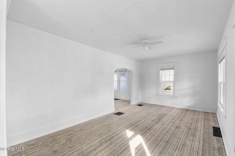 Tiny photo for 2017 Kelsey Avenue, Toledo, OH 43605 (MLS # 10004492)