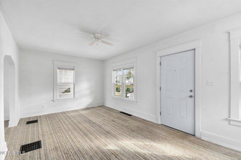 Tiny photo for 2017 Kelsey Avenue, Toledo, OH 43605 (MLS # 10004492)