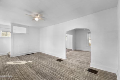 Tiny photo for 2017 Kelsey Avenue, Toledo, OH 43605 (MLS # 10004492)