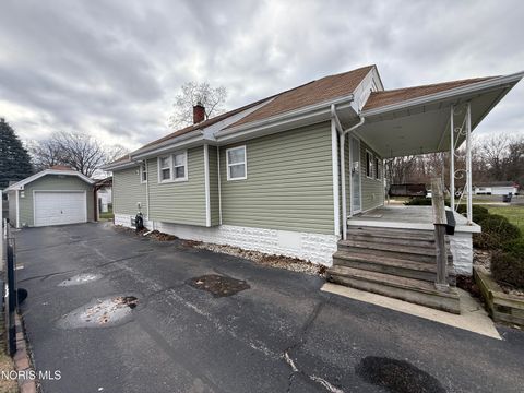 Tiny photo for 5554 Steffens Avenue, Toledo, OH 43623 (MLS # 10005294)