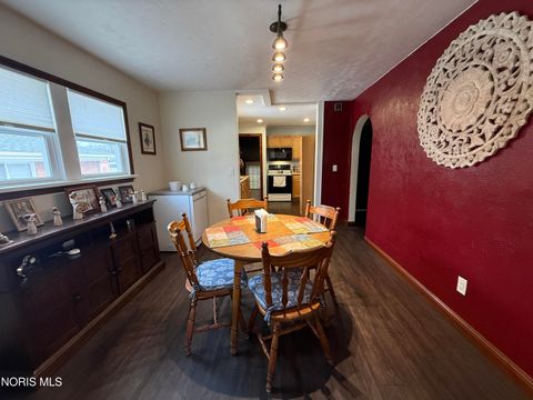 Tiny photo for 5554 Steffens Avenue, Toledo, OH 43623 (MLS # 10005294)