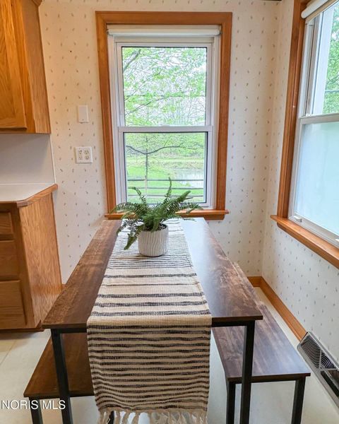 Tiny photo for 504 Sylvandale Avenue, Oregon, OH 43616 (MLS # 10007178)