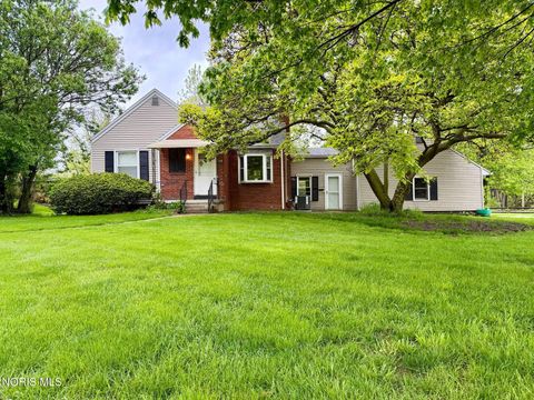 Tiny photo for 504 Sylvandale Avenue, Oregon, OH 43616 (MLS # 10007178)