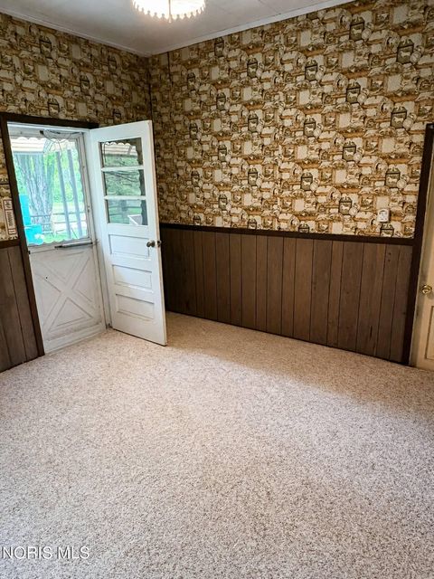 Tiny photo for 504 Sylvandale Avenue, Oregon, OH 43616 (MLS # 10007178)