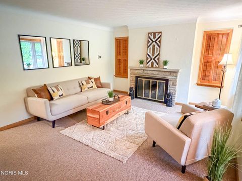 Tiny photo for 504 Sylvandale Avenue, Oregon, OH 43616 (MLS # 10007178)