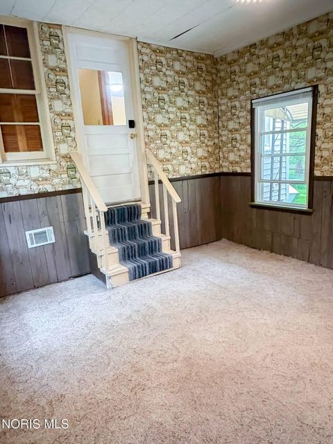 Tiny photo for 504 Sylvandale Avenue, Oregon, OH 43616 (MLS # 10007178)