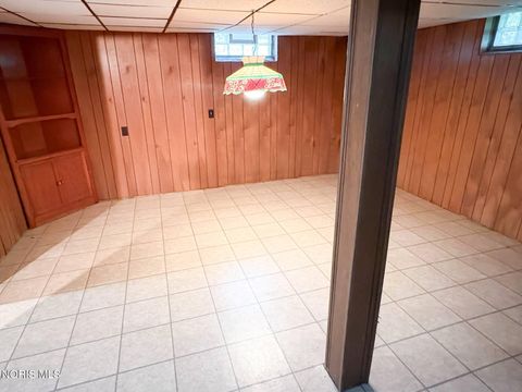 Tiny photo for 504 Sylvandale Avenue, Oregon, OH 43616 (MLS # 10007178)