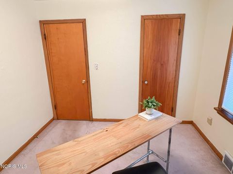 Tiny photo for 504 Sylvandale Avenue, Oregon, OH 43616 (MLS # 10007178)