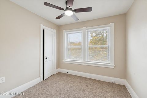 Tiny photo for 2322 Upton Avenue, Toledo, OH 43606 (MLS # 10000889)