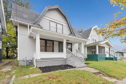 Tiny photo for 2322 Upton Avenue, Toledo, OH 43606 (MLS # 10000889)