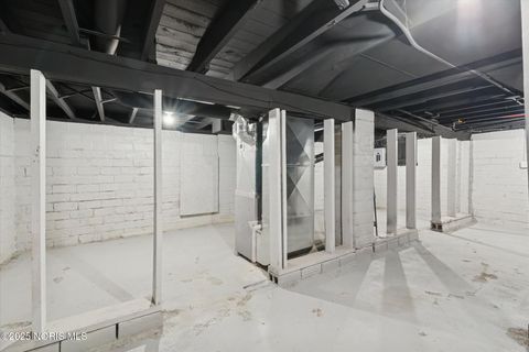 Tiny photo for 2322 Upton Avenue, Toledo, OH 43606 (MLS # 10000889)