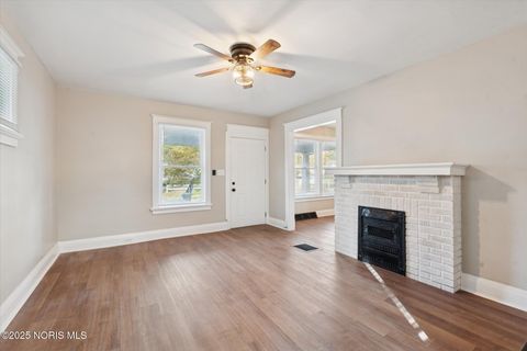 Tiny photo for 2322 Upton Avenue, Toledo, OH 43606 (MLS # 10000889)