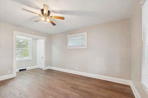 Tiny photo for 2322 Upton Avenue, Toledo, OH 43606 (MLS # 10000889)