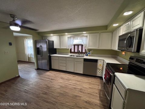 Tiny photo for 202 Wilson Street, Defiance, OH 43512 (MLS # 10002649)