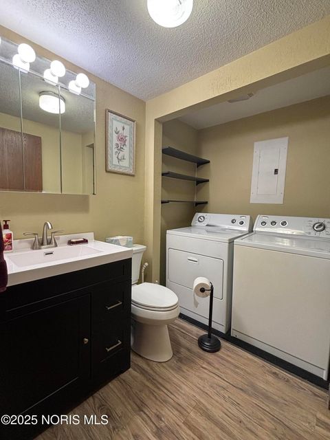 Tiny photo for 202 Wilson Street, Defiance, OH 43512 (MLS # 10002649)