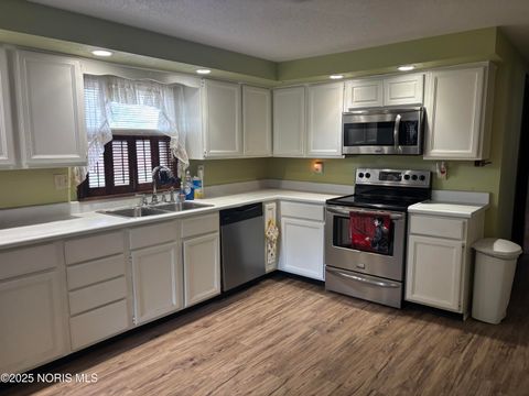 Tiny photo for 202 Wilson Street, Defiance, OH 43512 (MLS # 10002649)