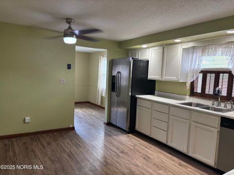 Tiny photo for 202 Wilson Street, Defiance, OH 43512 (MLS # 10002649)