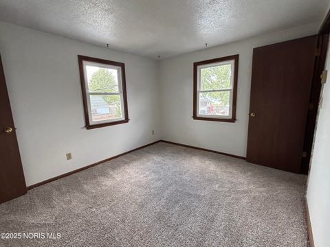 Tiny photo for 202 Wilson Street, Defiance, OH 43512 (MLS # 10002649)