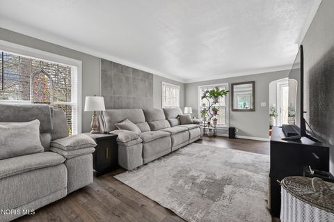 Tiny photo for 2255 Wildwood Road, Toledo, OH 43614 (MLS # 10005886)