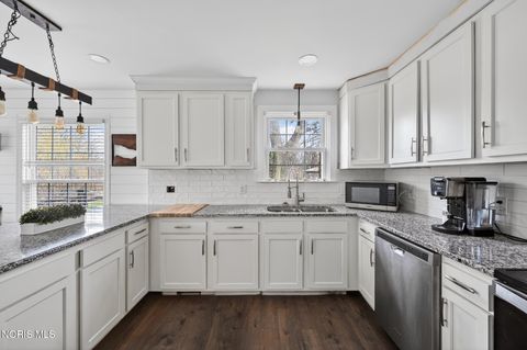 Tiny photo for 2255 Wildwood Road, Toledo, OH 43614 (MLS # 10005886)