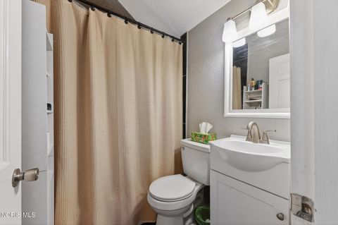 Tiny photo for 2255 Wildwood Road, Toledo, OH 43614 (MLS # 10005886)