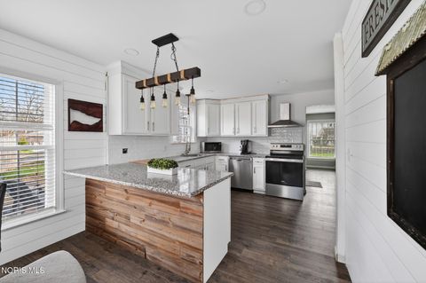 Tiny photo for 2255 Wildwood Road, Toledo, OH 43614 (MLS # 10005886)