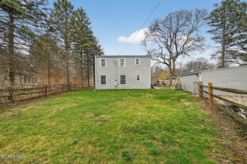 Tiny photo for 2255 Wildwood Road, Toledo, OH 43614 (MLS # 10005886)