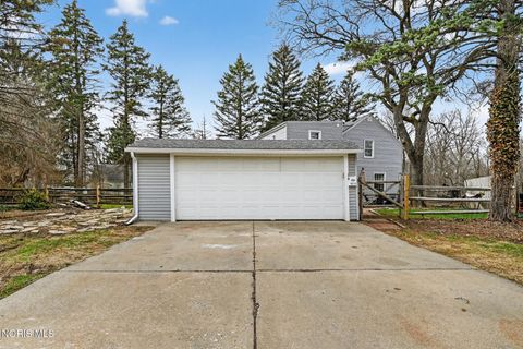 Tiny photo for 2255 Wildwood Road, Toledo, OH 43614 (MLS # 10005886)