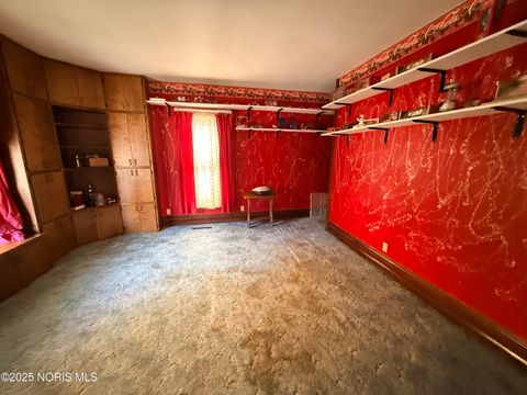 Tiny photo for 310 N Market Street, Kenton, OH 43326 (MLS # 10000732)