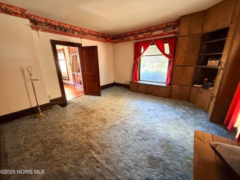 Tiny photo for 310 N Market Street, Kenton, OH 43326 (MLS # 10000732)