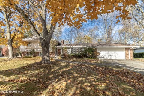 Photo of 7030 Hickory Ridge Road, Sylvania, OH 43560 (MLS # 10000515)