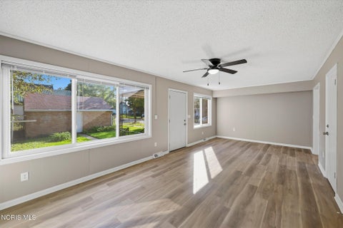 Tiny photo for 1502 Nevada Street, Toledo, OH 43605 (MLS # 10014035)