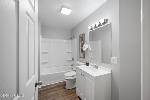 Tiny photo for 5154 Valley Forge Drive, Toledo, OH 43613 (MLS # 10000994)