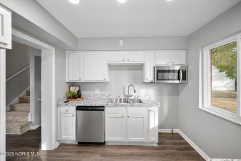 Tiny photo for 5154 Valley Forge Drive, Toledo, OH 43613 (MLS # 10000994)