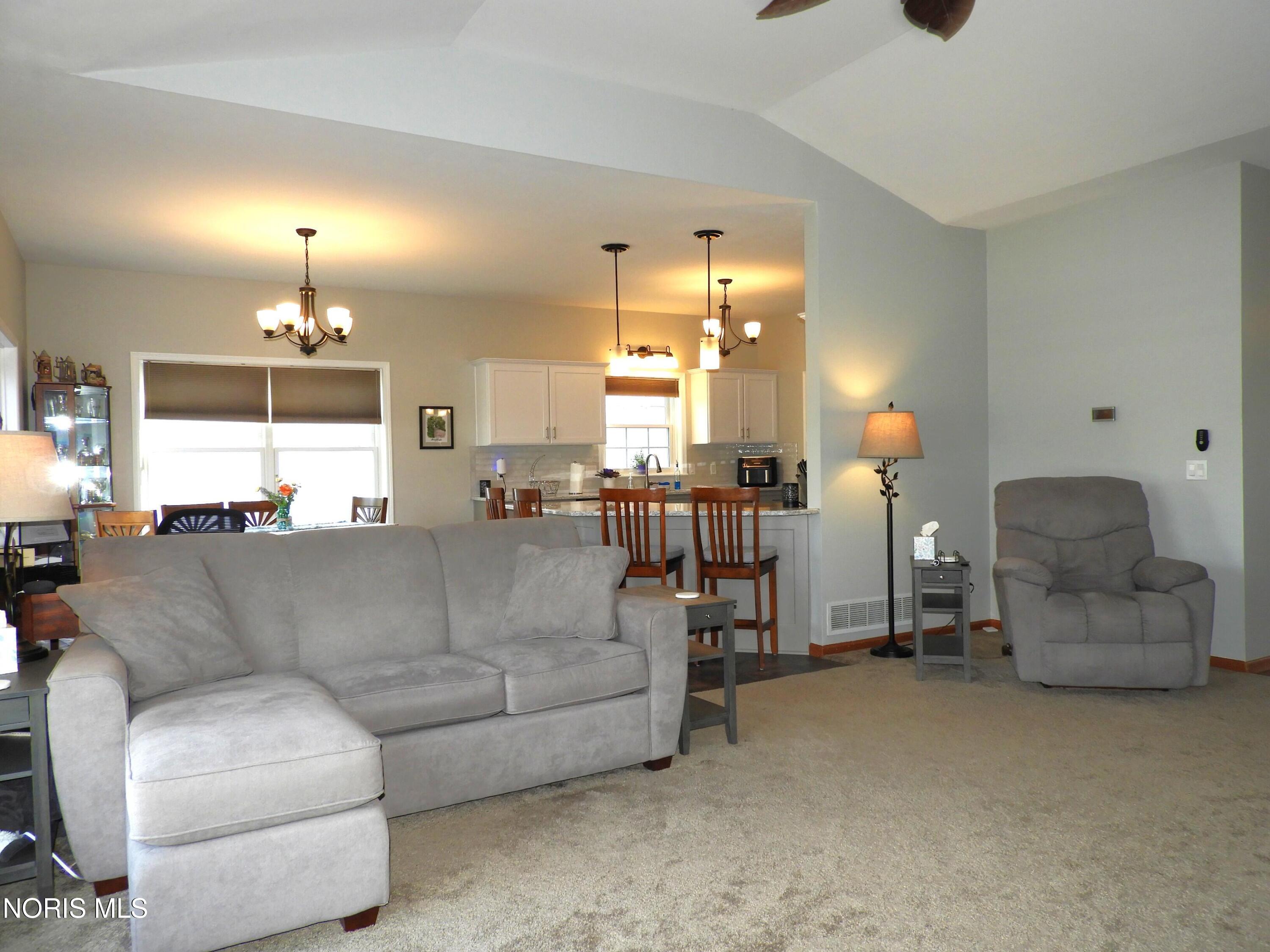 1513 Cogans Lane