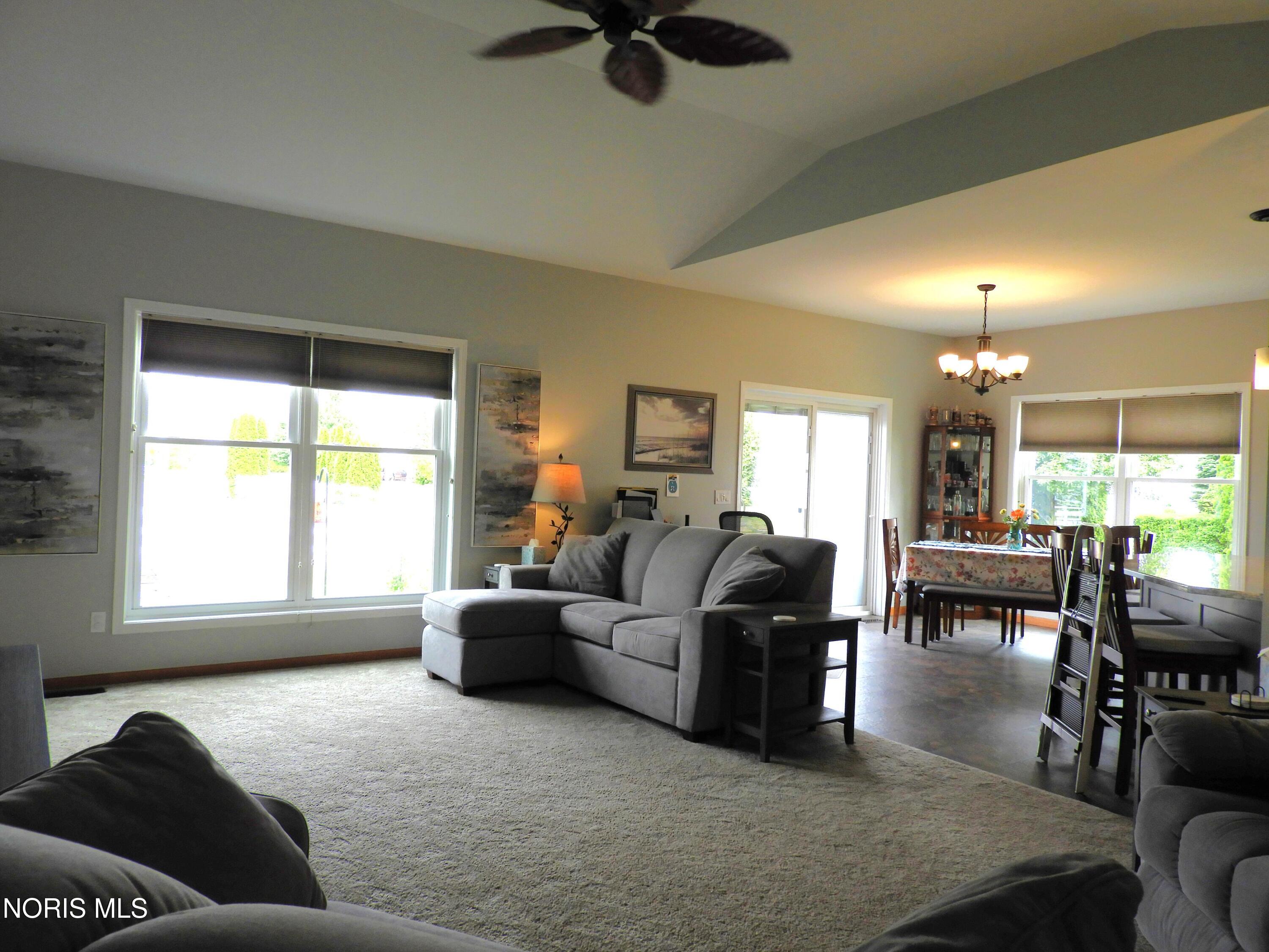 1513 Cogans Lane