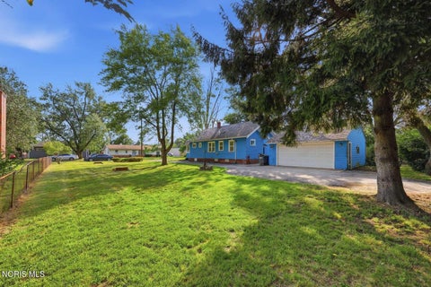 Tiny photo for 5150 Norton Place, Toledo, OH 43615 (MLS # 10011189)
